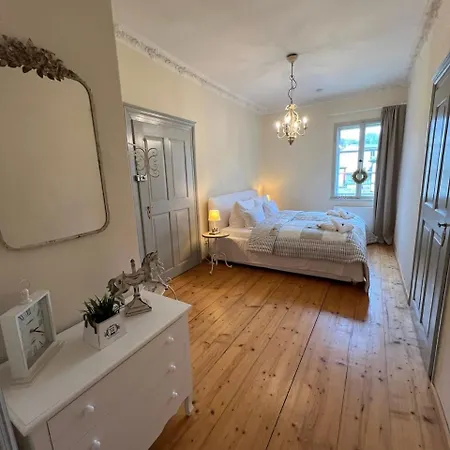 Feine Wohn Und Schlafstuben Im Herrenhaus I Unesco Welterbe I Parkplatz I Erzgebirge I Waldbuehne * שווארצנברג